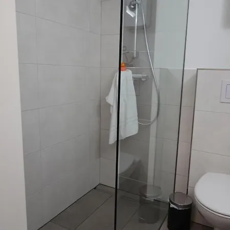 Apartment Gmelinstrasse 8 Ankerplatz *